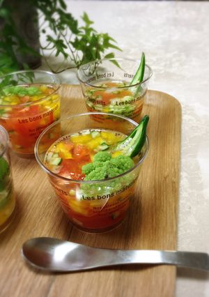 彩り野菜のコンソメゼリー寄せ-レシピのメイン写真