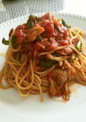 豚肉と菜の花のトマトソースパスタ-レシピのメイン写真
