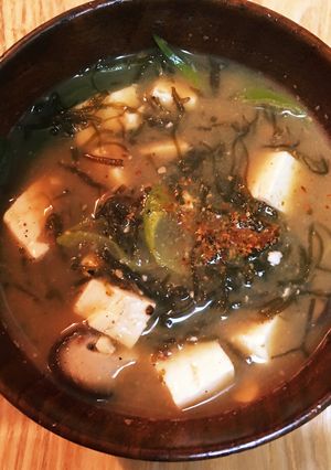 海蛇（イラブー）の粉で！パワー復活味噌汁-レシピのメイン写真
