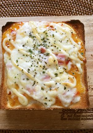 チリマヨベーコンチーズトースト-レシピのメイン写真