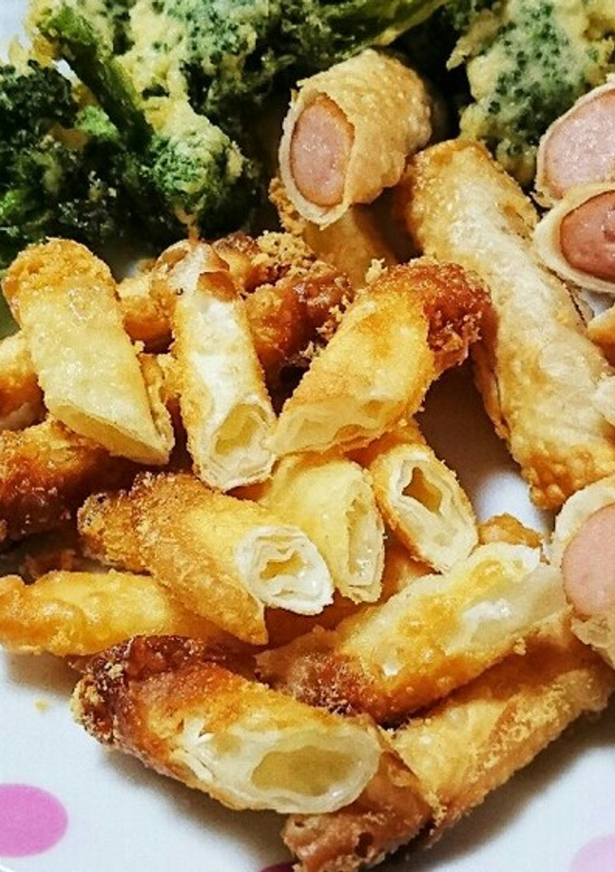 ウインナーとチーズの餃子の皮巻き揚げ♪-レシピのメイン写真
