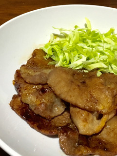 食卓の定番!豚肉のしょうが焼き-レシピのメイン写真