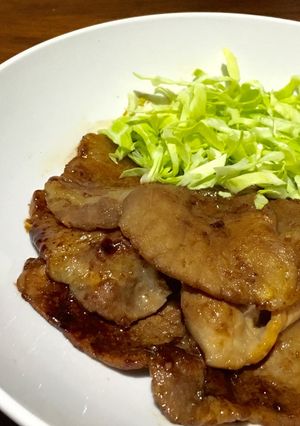 食卓の定番！豚肉のしょうが焼き-レシピのメイン写真
