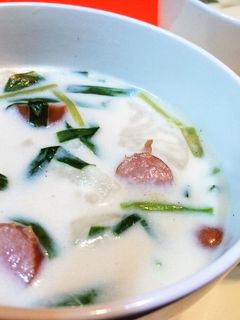 牛乳嫌いでも【カブとニラのミルクスープ】-レシピのメイン写真