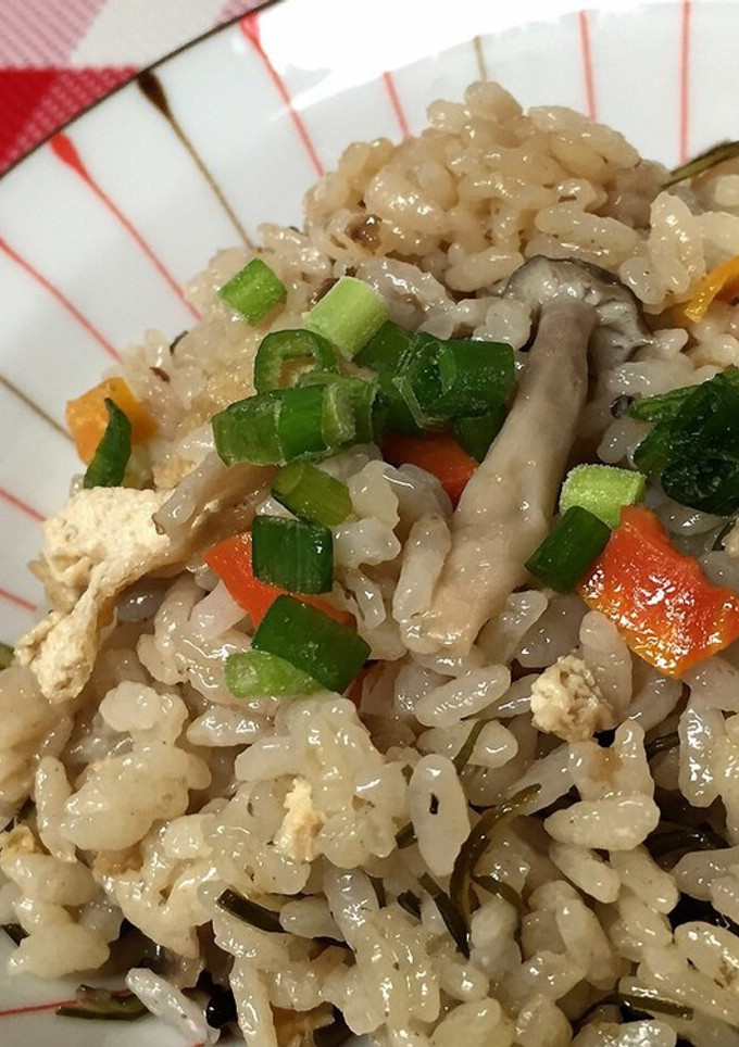煮物の残り汁リメイク☆炊き込みごはん-レシピのメイン写真