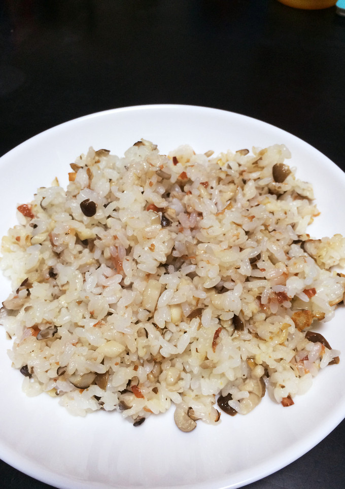 梅としめじの炒めご飯-レシピのメイン写真