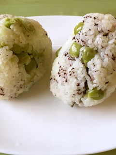 ☆豆ご飯とゆかりのおにぎり-レシピのメイン写真