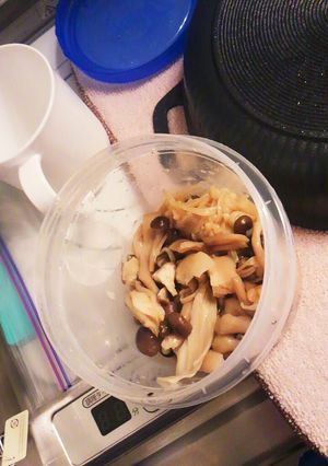 レンジで５分！甘辛キノコのオリーブあえ-レシピのメイン写真
