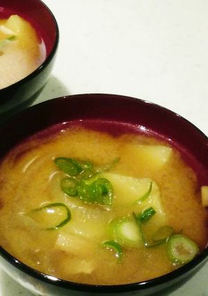 みんな大好きじゃが芋のお味噌汁-レシピのメイン写真