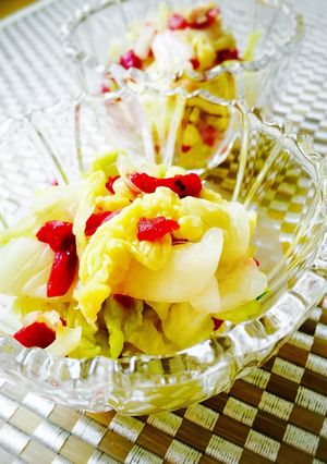 簡単小鉢☆白菜と梅の和え物 お弁当も-レシピのメイン写真