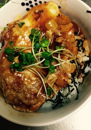 ボリューム満点！白菜ハンバーグ丼^_^-レシピのメイン写真