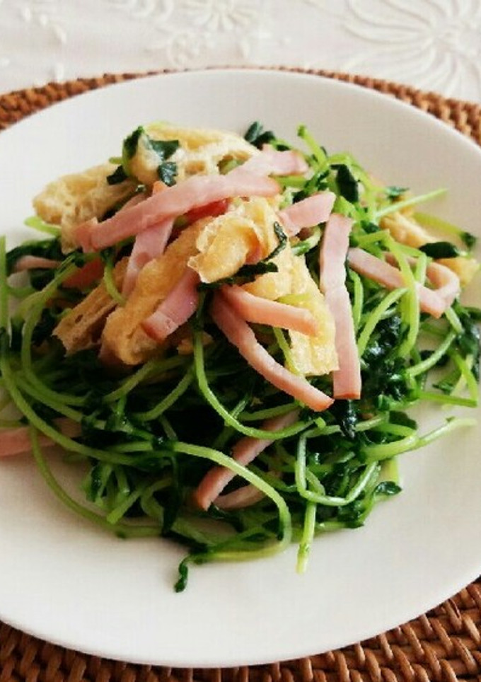 豆苗と油揚げの炒め物♪-レシピのメイン写真