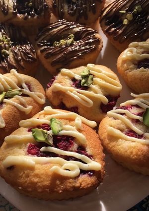 ホワイトチョコと赤い実のケーキ-レシピのメイン写真