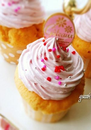 ひな祭りにも✾苺のカップケーキ-レシピのメイン写真