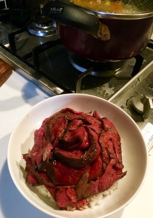 国産牛でご褒美！炊飯器でローストビーフ-レシピのメイン写真