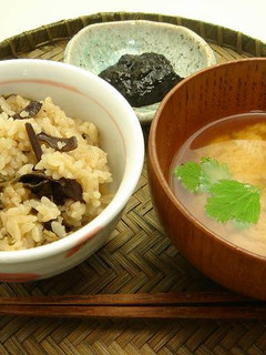 ワラビの簡単炊き込みご飯-レシピのメイン写真