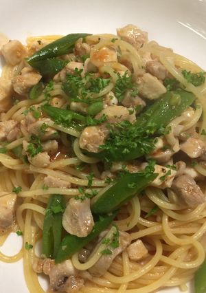 鶏とスナップえんどうのトマト風味パスタ-レシピのメイン写真