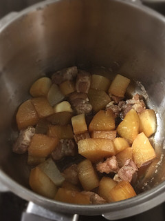 圧力鍋で簡単！豚肉と大根の煮物。-レシピのメイン写真