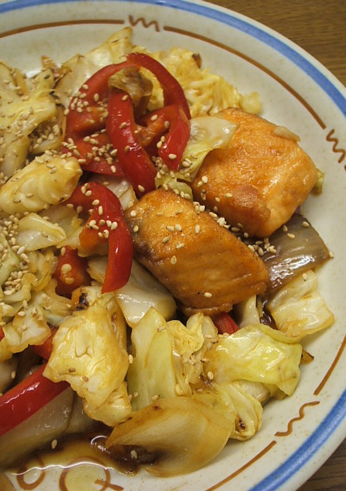 サーモンとキャベツの照り焼き風-レシピのメイン写真