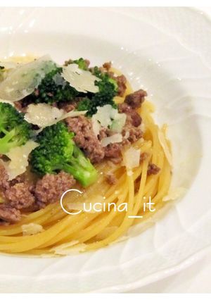 サルシッチャとブロッコリーのスパゲッティ-レシピのメイン写真