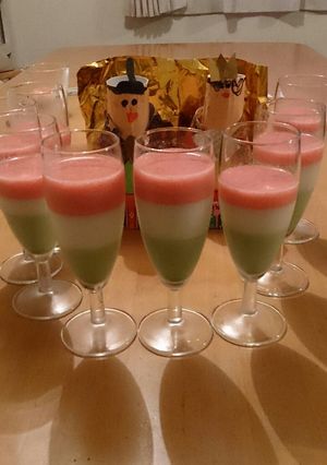 ひなまつりに☆３色ミルクプリン-レシピのメイン写真
