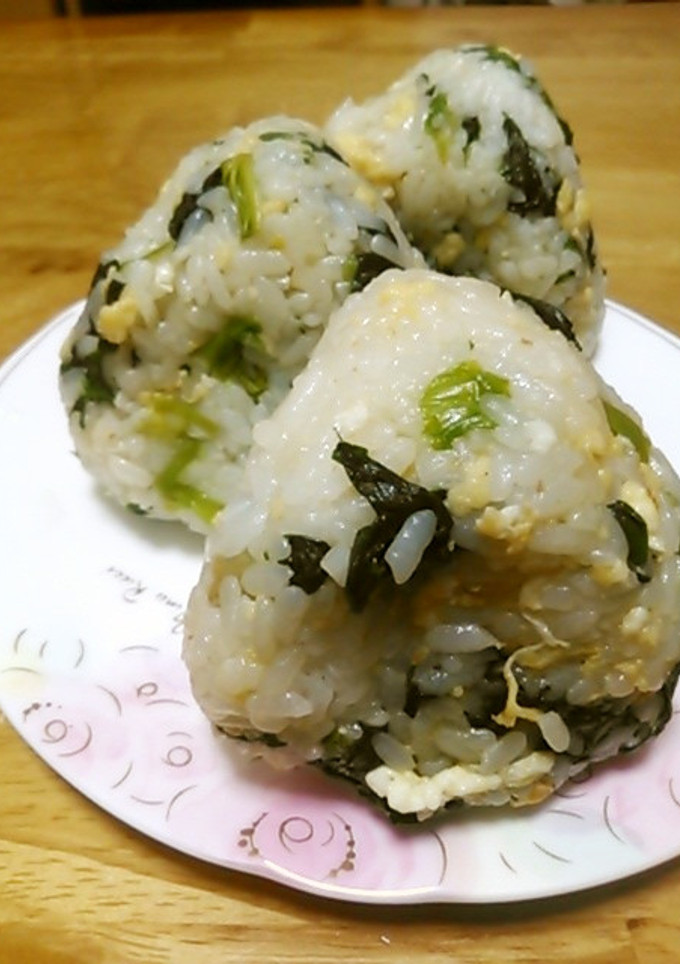 ほうれん草と卵のおにぎり-レシピのメイン写真