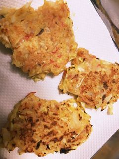 簡単!豆腐とカニカマのミニお好み焼き-レシピのメイン写真