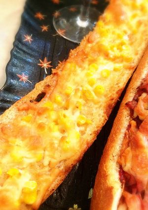 コーンマヨのフランスパン-レシピのメイン写真
