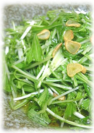 ☆水菜とニンニクだけの簡単サラダ☆-レシピのメイン写真
