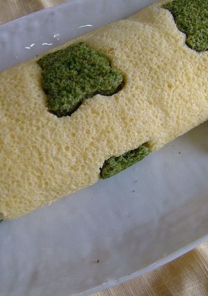 クマがいっぱい!?ロールケーキ-レシピのメイン写真