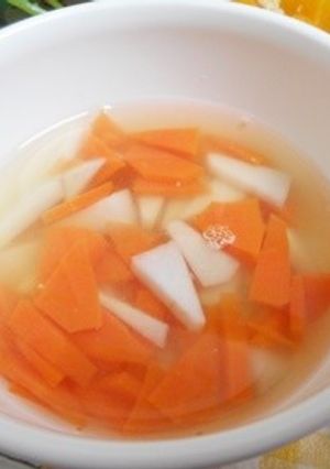 離乳食完了期　里芋とにんじんの味噌汁-レシピのメイン写真