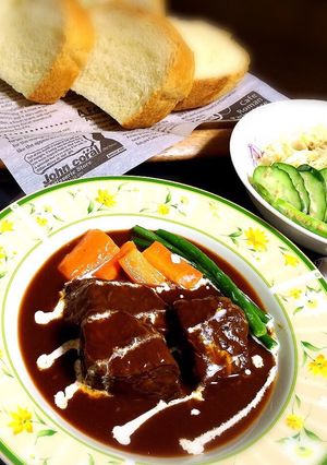 昔ながらの洋食屋さんのビーフシチュー♡-レシピのメイン写真