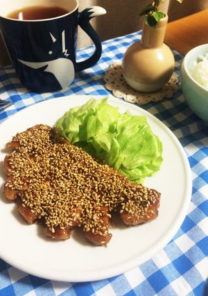 厚切り豚肉の生姜焼き！ごまたっぷり！-レシピのメイン写真