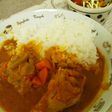 チキンカレー手羽元とりもも使用
