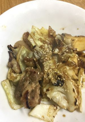 シンプル・豚肉とキャベツの味噌炒め-レシピのメイン写真