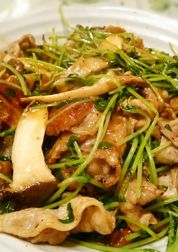 豆苗とエリンギと豚バラの炒めもの-レシピのメイン写真
