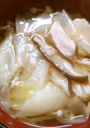 簡単♪鶏むね肉と長ネギ きのこのお吸い物-レシピのメイン写真