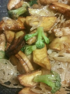 薩摩芋と蓮根の手羽元甘辛煮-レシピのメイン写真