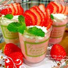 รูปของ 簡単★いちごムース