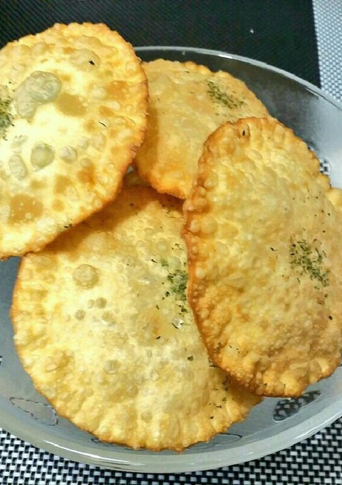 余った餃子の皮を簡単リメイク！チーズ揚げ-レシピのメイン写真