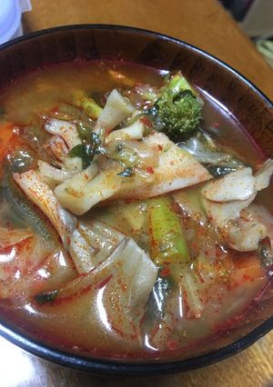 野菜どっさりウマ辛スープ-レシピのメイン写真