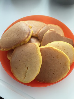 ふわふわにんじんパンケーキ-レシピのメイン写真