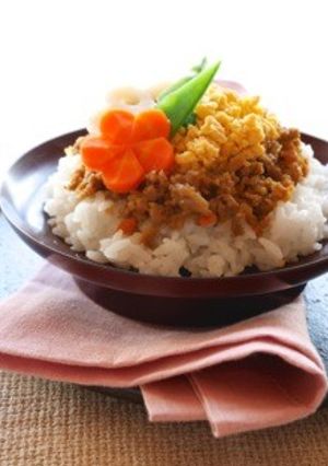 ひな祭りに♪カレーそぼろのちらし寿司-レシピのメイン写真