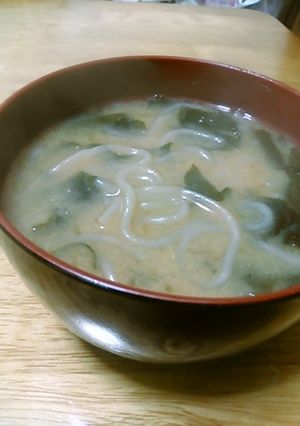 糸こんにゃくとわかめの味噌汁-レシピのメイン写真