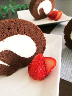 チョコ入り♡しっとりチョコロールケーキ♬-レシピのメイン写真