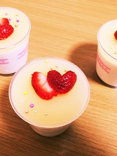 簡単★二層仕立ての桃ヨーグルトムース-レシピのメイン写真