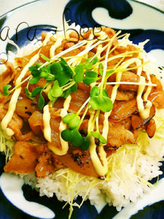 男子大好きブラウン飯♡炙りガリマヨ豚丼-レシピのメイン写真