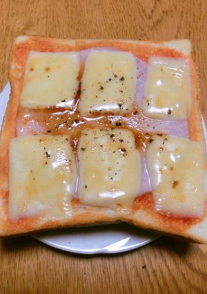 簡単ハム・チーズトースト-レシピのメイン写真