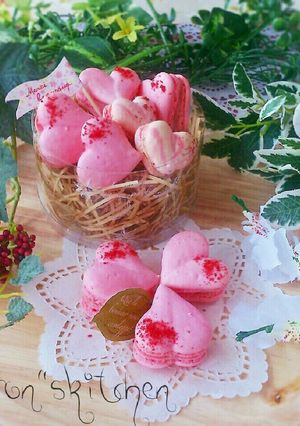 ホワイトデーにも♡ハートの苺マカロン-レシピのメイン写真