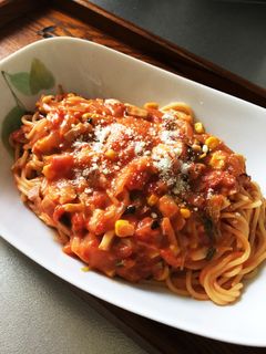 豆苗とエリンギのトマトクリームパスタ-レシピのメイン写真